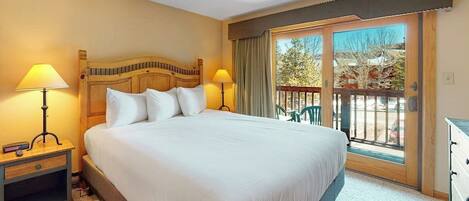 2 bedrooms, iron/ironing board, internet, bed sheets
