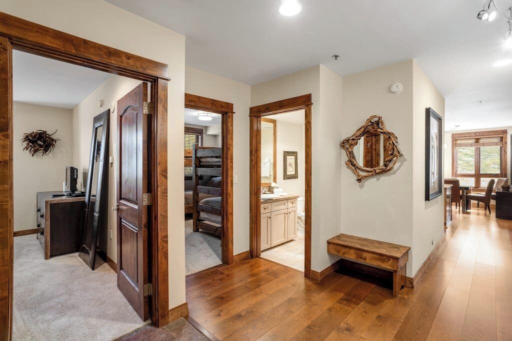 2 habitaciones, tabla de planchar con plancha y wifi gratis 