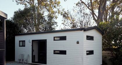 Clyde B 13 - Family Cabin Sleeps 6 with Bunks