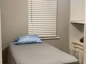 Spa - Cozy 3 BR on 2 Private Acres. Fayetteville Ga. Suburb of Atlanta. Near Trilith. (Fayetteville)