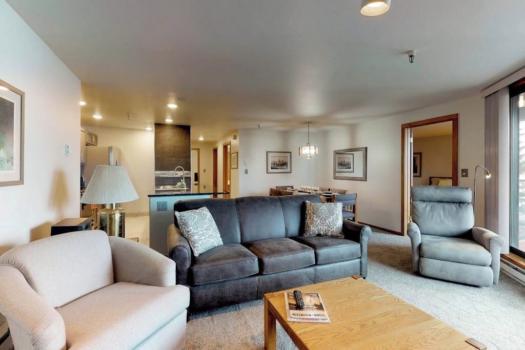 TV, fireplace, DVD player, stereo