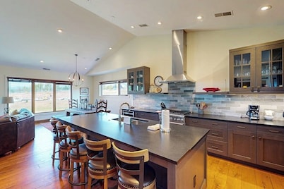 Mountain-view townhome with gas fireplace & pool - walk to gondola