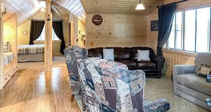 Sun-filled mountain studio with deck, fireplace, & views- near skiing & trails