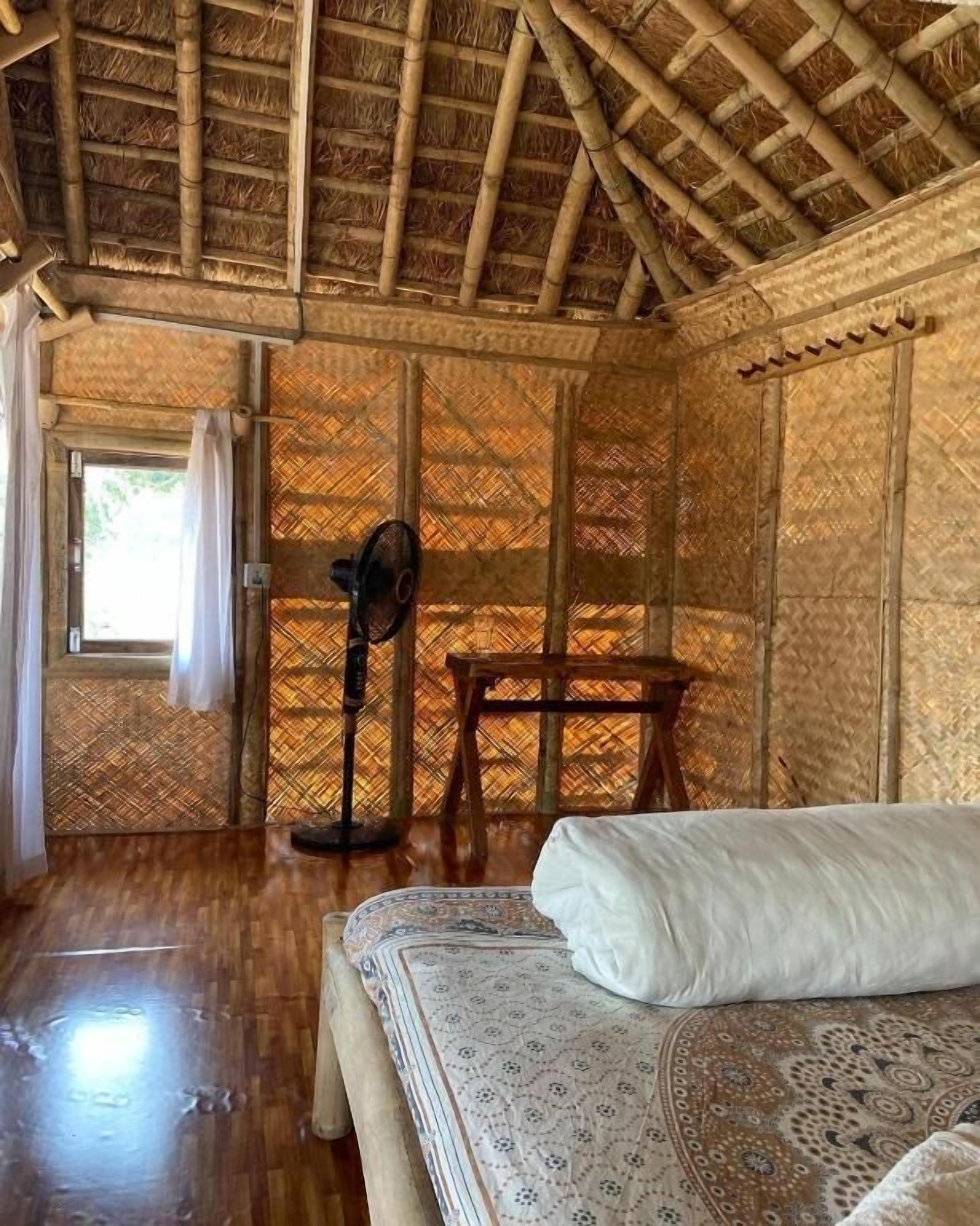 Habitación con 1 cama matrimonial o 2 individuales, balcón