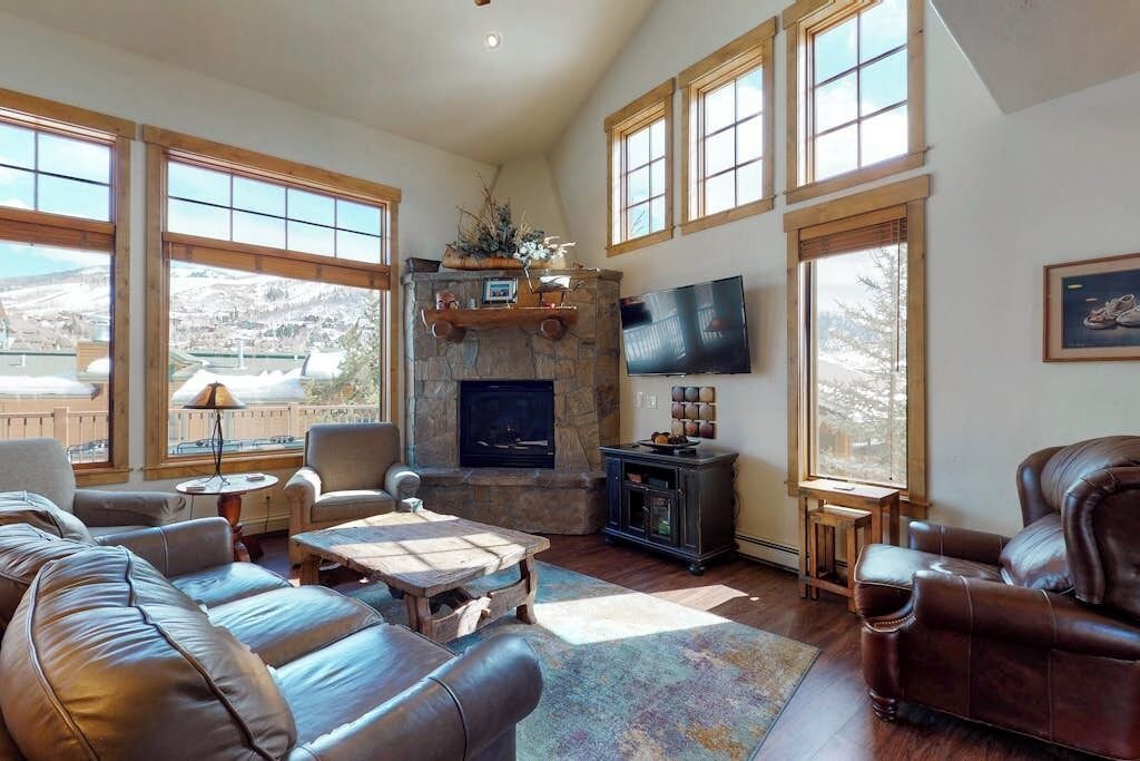 TV, fireplace, DVD player, computer monitors