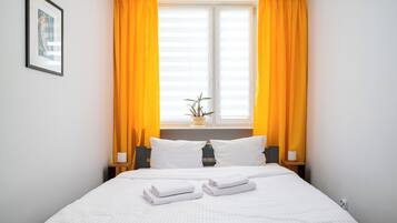 WiFi, bed sheets