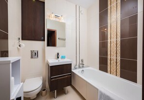 Hair dryer, towels - Metro Trocka Charming Apartment (Warszawa)