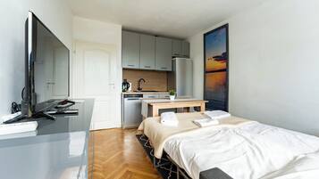 Bügeleisen/Bügelbrett, WLAN, Bettwäsche