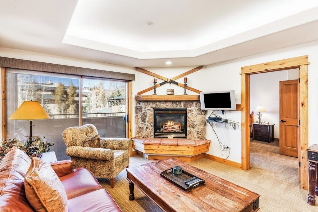 TV, fireplace, DVD player