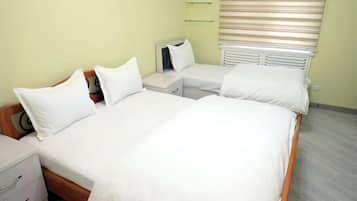 Dreibettzimmer | Bügeleisen/Bügelbrett, kostenloses WLAN