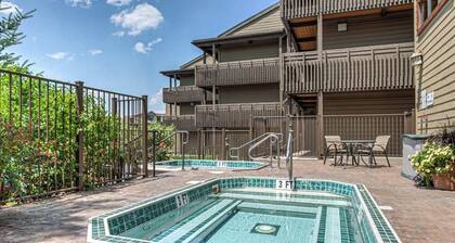 Steamboat ski lodge one block from gondola with pool & hot tubs