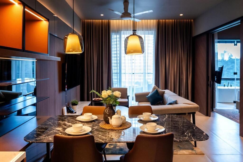 Deluxe Suite, Balcony, Mountain View | Ruang tamu