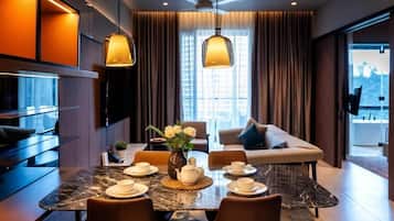 Deluxe Suite, Balcony, Mountain View | Ruang tamu