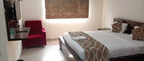 Deluxe Room | WiFi (free), bed sheets