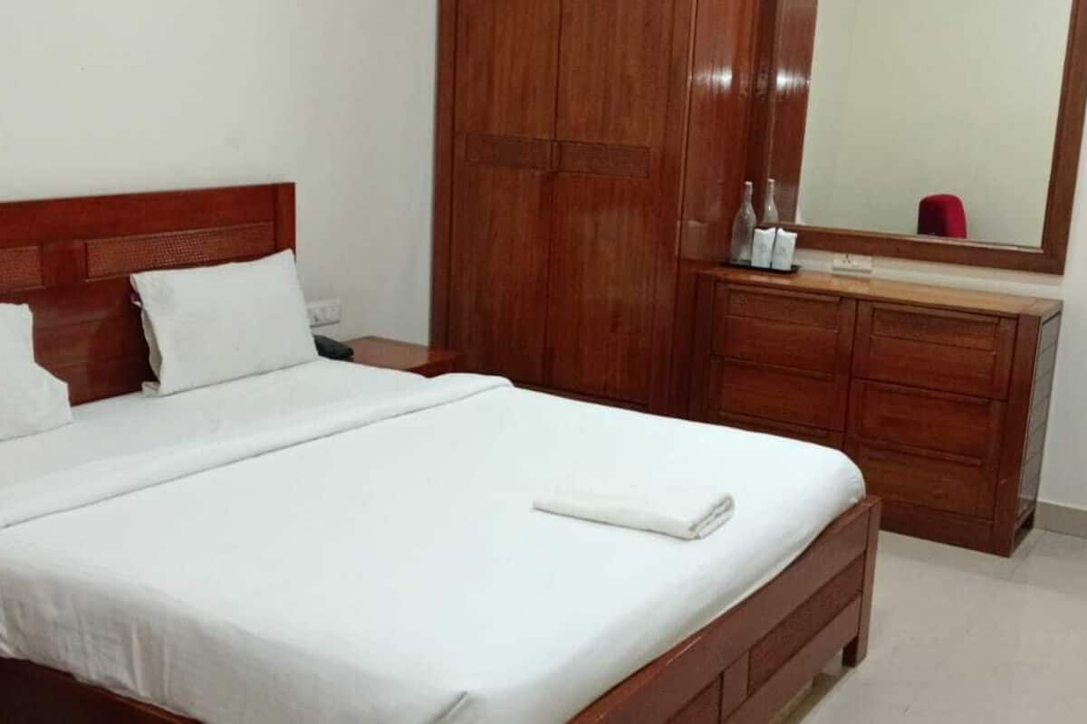Standard Room | Free WiFi, bed sheets
