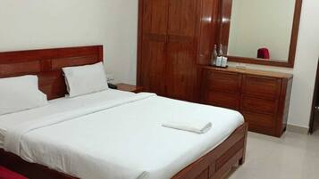 Standard Room | Free WiFi, bed sheets, wheelchair access