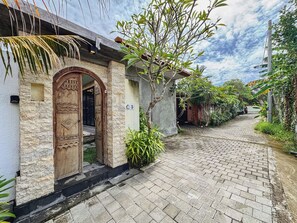 Exterior detail - Industrial Luxury Villa – 2BR & Private Pool (Badung)