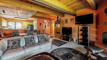 TV, fireplace, DVD player, stereo
