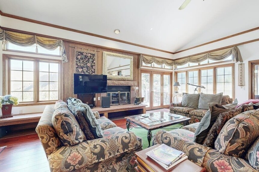 Luxurious Vail Escape With Private Sauna, Hot Tub, Fitness Room & Sweeping Views - Avon, CO