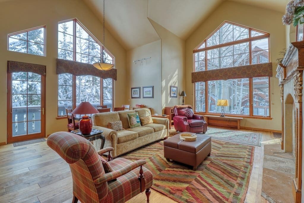 Ski-in/out Condo With Pool, Hot Tub, & Tennis - Walk To Lifts - Edwards, CO