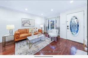 Living area - 20 mins to fifa (Toronto)