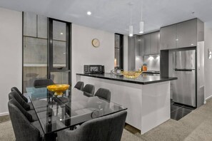 In-room dining - Exclusive Stays - Southbank Podium (Southbank)