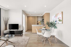 Interior - Executive apt. +views +parking in beachside resort (Port Melbourne)
