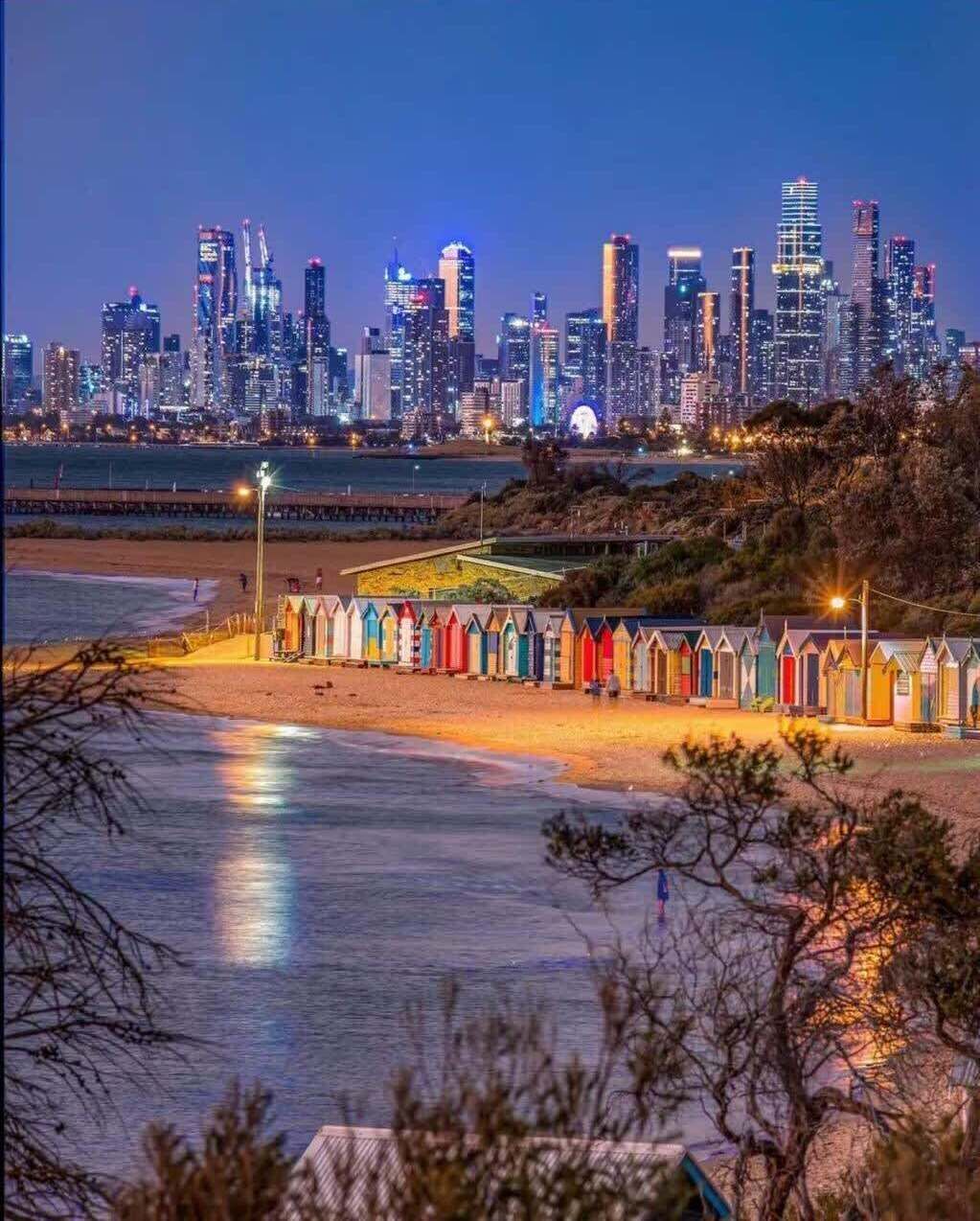 شاطئ