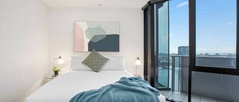 3 quartos, ferros/tábuas de passar roupa, Wi-Fi, roupa de cama