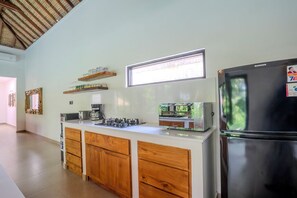 Private kitchen - Infinity Pool Villa with Jungle & River View (Tabanan)