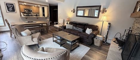 TV, fireplace
