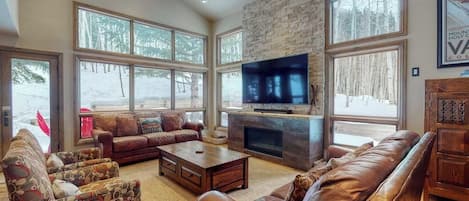 TV, fireplace, DVD player, stereo