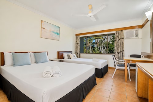 The Reef Motel