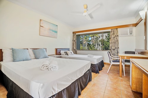 The Reef Motel