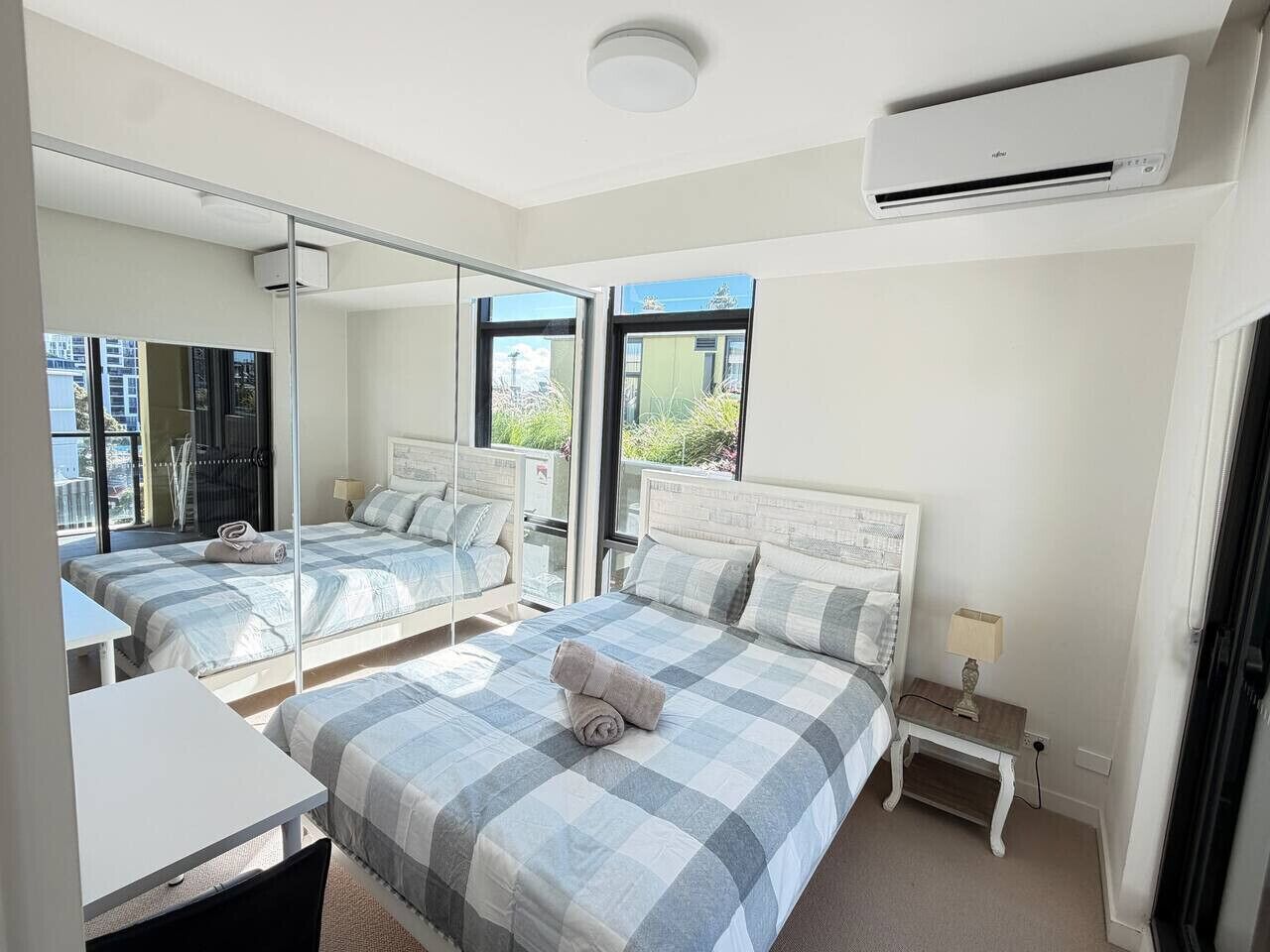 3 bedrooms, desk, iron/ironing board, travel cot
