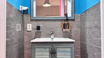 Family Double Room, Exclusive Use of the Floor, Self Check-in Message Check Required | Bathroom | Shower, hair dryer, towels, soap