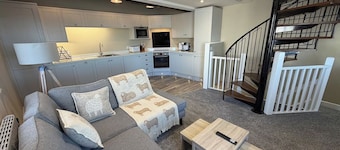Harbourside Duplex Apartment - 1 Bedroom