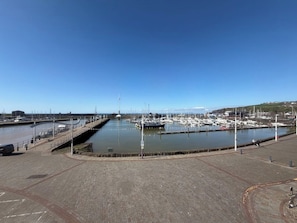 Marina - Harbourside Duplex Apartment - 1 Bedroom (Whitehaven)