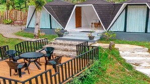 Tempat makan outdoor