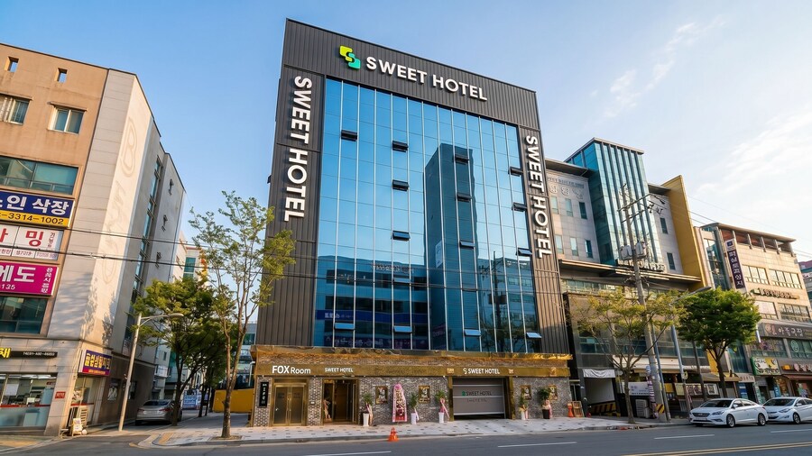 Sweet Hotel