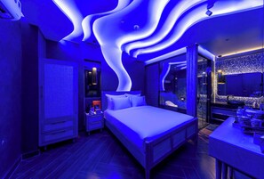 Suite - PYNT Hotel 5 (Thanh pho Ho Chi Minh)