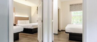 Newly Renovated Hotel - 2 Bedroom Suites with Kitchen in beautiful Columbia