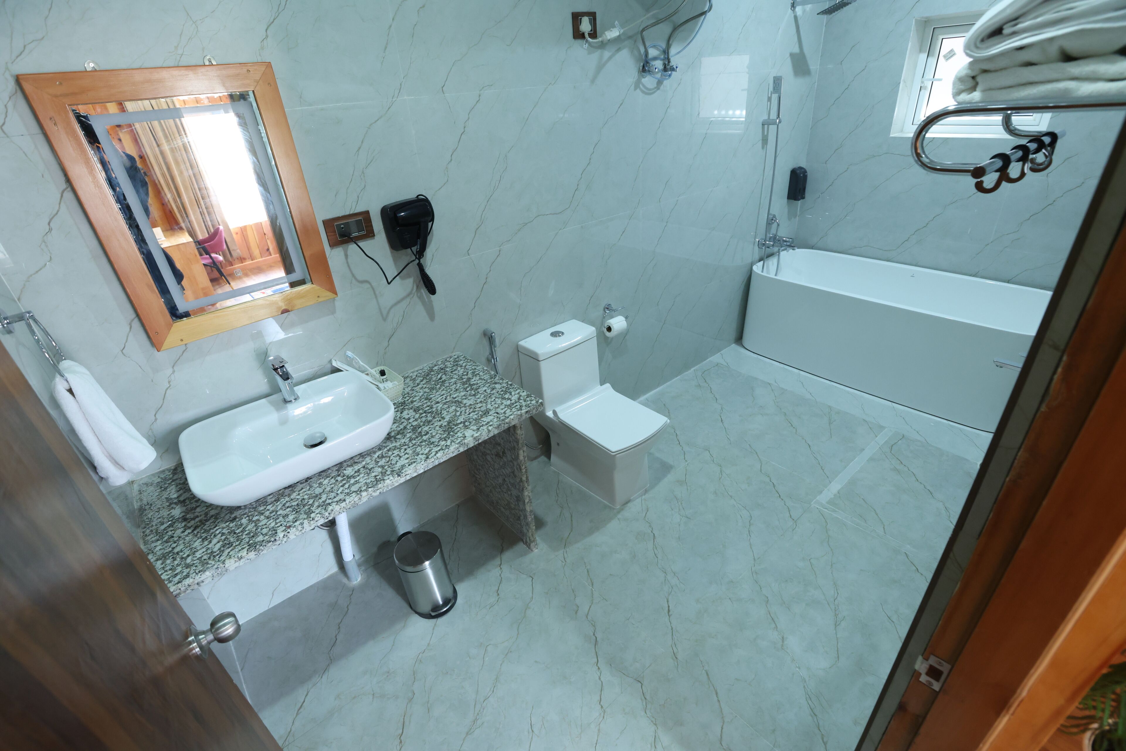 Superior Suite, Balcony, Mountain View | Bathroom | Slippers