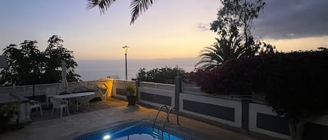 Piscine extérieure