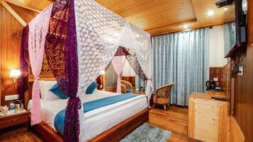 Honeymoon Room, Balcony, Mountain View