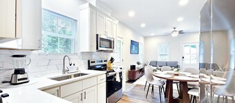 7 Min to Duke + Downtown | Free Parking