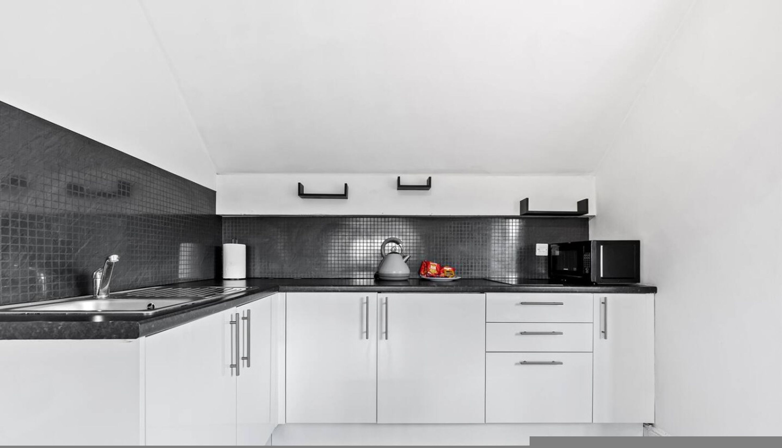 House | 1 bedroom