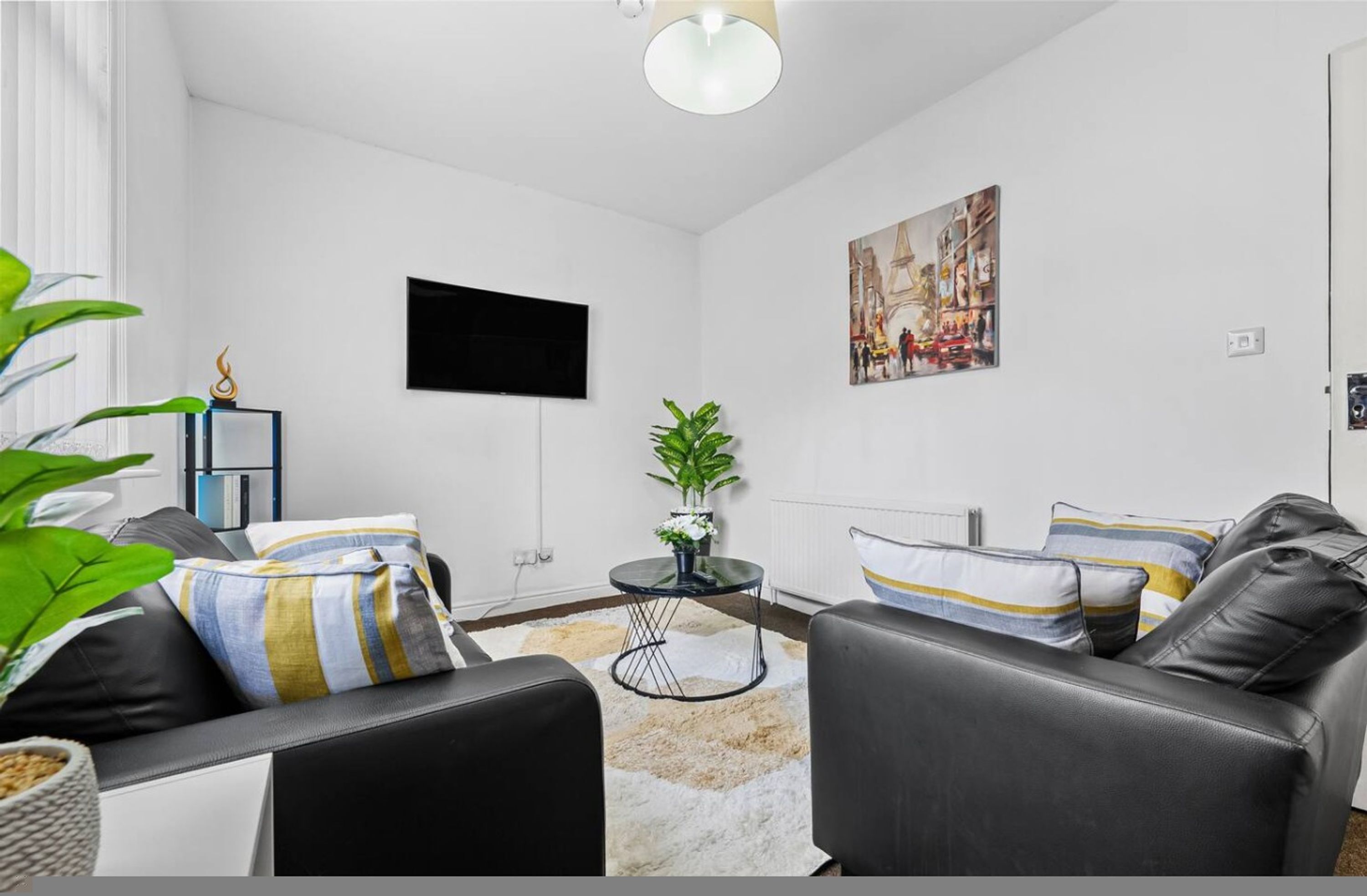House | 1 bedroom
