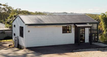 Morton B - Two-Bedroom Cabin with Sea Views