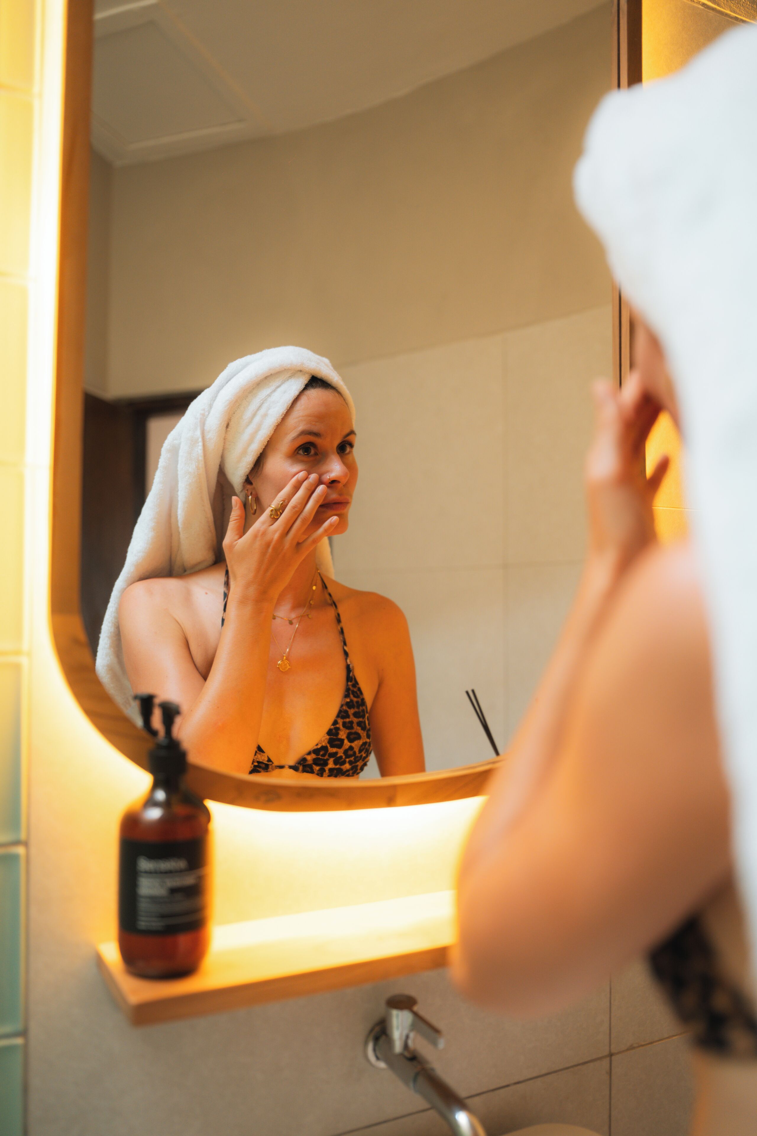 Chambre Double Supérieure, vue jardin | Salle de bain | Douche, articles de toilette gratuits, sèche-cheveux